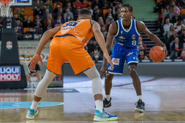 事充满期待 事充满期待